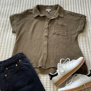 Calvin Klein Olive Green Gauzy Button Up Shirt Size L